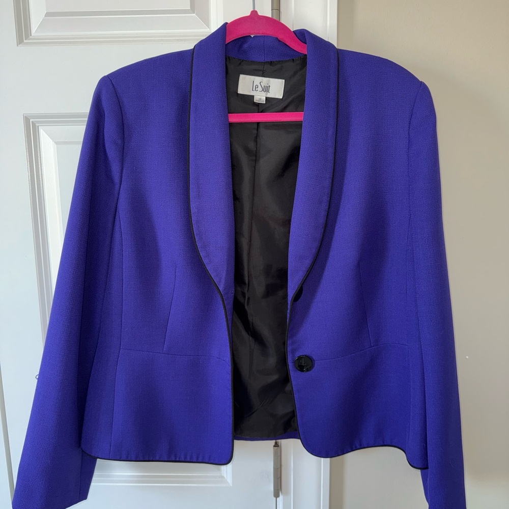 Le Suit Women's Vibrant Blue Blazer